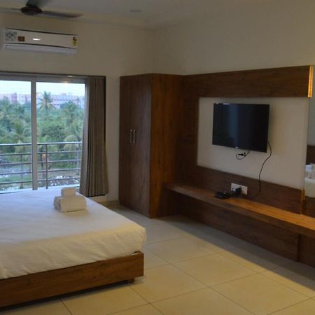 Hotel Revive Veraval 外观 照片