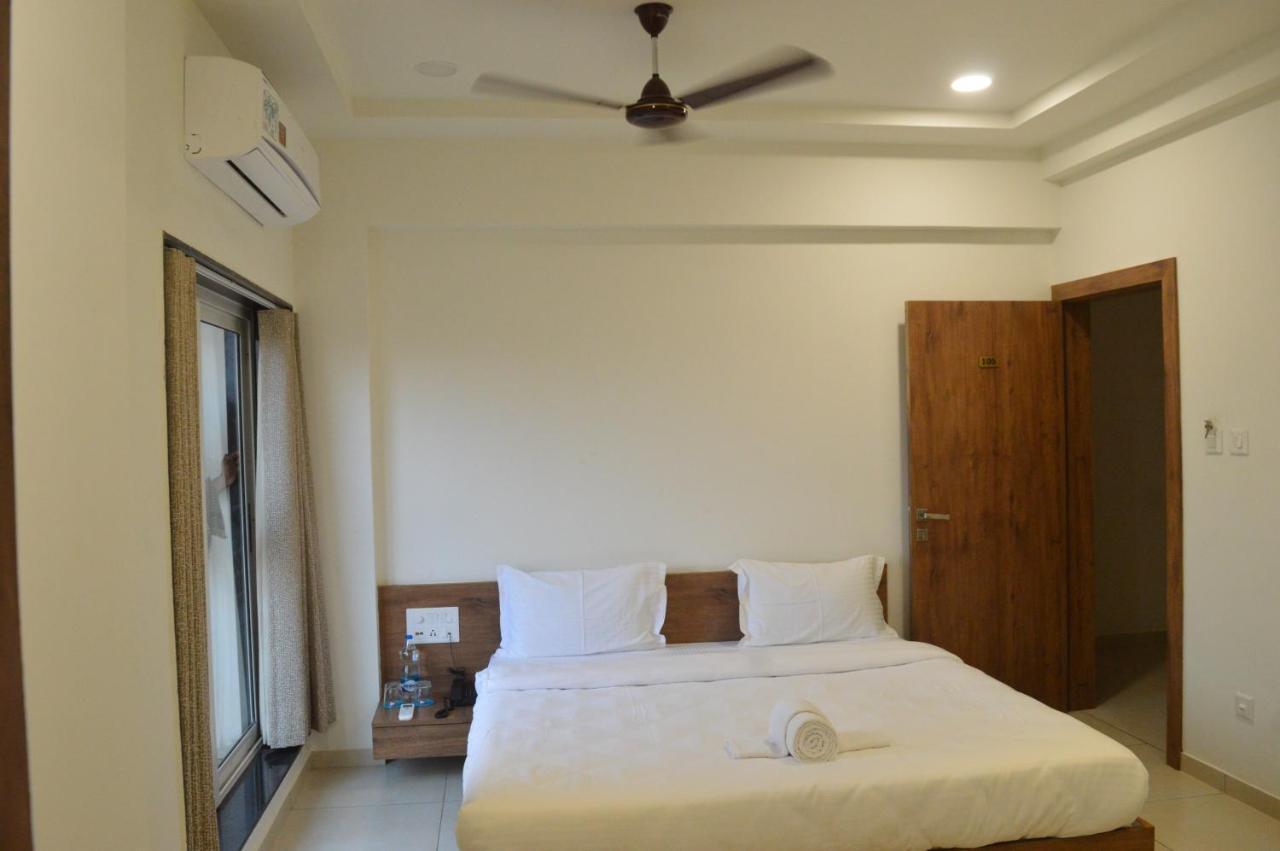 Hotel Revive Veraval 外观 照片
